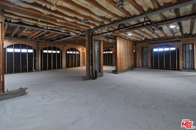 Welcome to the Luxury Malibu Crown Vineyard Estate, brand new - photo 59