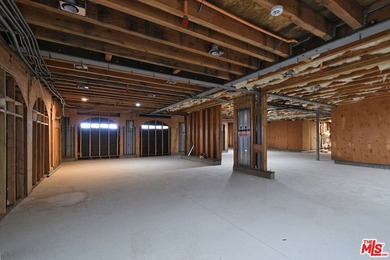 Welcome to the Luxury Malibu Crown Vineyard Estate, brand new - photo 60
