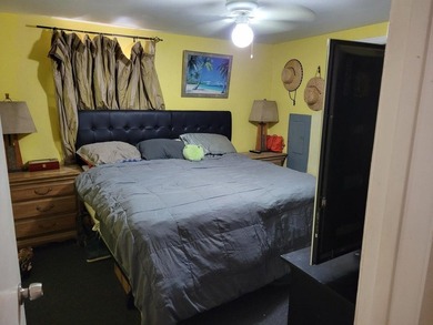 This 4 Bedroom 2-bathroom doublewide sits on a corner fenced lot - photo 8