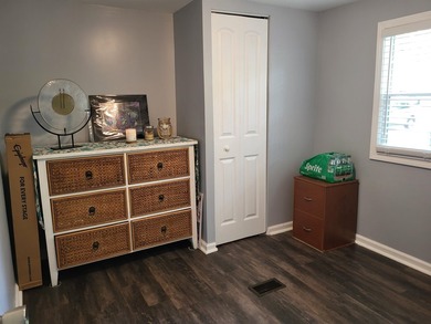 PRICE REDUCED!! Seller motivated. Fully remodeled and move-in - photo 12