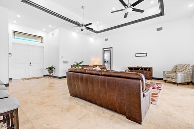 Perfectly positioned on a wide freshwater basin with - photo 10