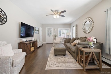 Welcome to 2589 Southard Avenue! This meticulously maintained - photo 3