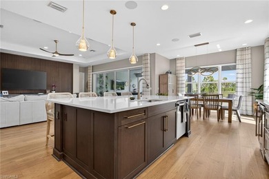 Luxury, style, and exceptional craftsmanship define this - photo 11