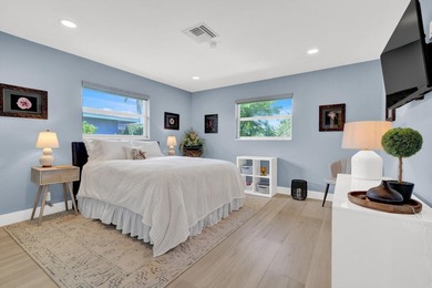 Nestled in the heart of Palm Beach Gardens, this masterfully - photo 17