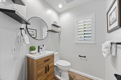 Beautifully renovated 3 bedroom, 2.5 bath home that lives like a - photo 19