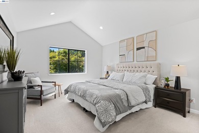 Beautifully renovated 3 bedroom, 2.5 bath home that lives like a - photo 20