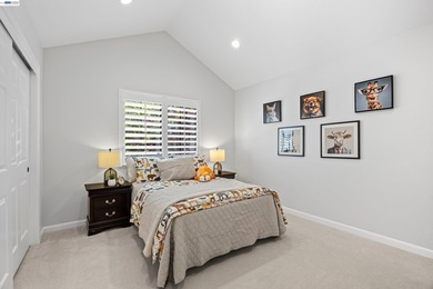 Beautifully renovated 3 bedroom, 2.5 bath home that lives like a - photo 27