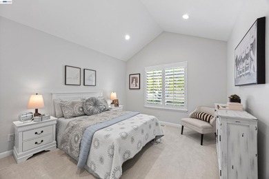 Beautifully renovated 3 bedroom, 2.5 bath home that lives like a - photo 29