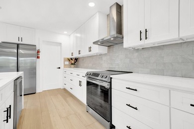 Nestled in the heart of Palm Beach Gardens, this masterfully - photo 35