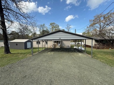 Toledo Bend Lake Home For Sale in Hemphill Texas