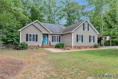 Welcome to 2170 Mandeville Trail, in Mechanicsville Virginia. A - photo 1