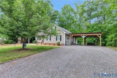 Welcome to 2170 Mandeville Trail, in Mechanicsville Virginia. A - photo 2