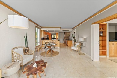 Stunning Corner Penthouse offers breathtaking panoramic views of - photo 3