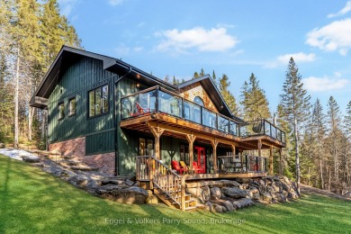 Lake Home For Sale in Seguin,