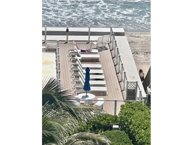 Lake Condo For Sale in South Palm Beach, Florida