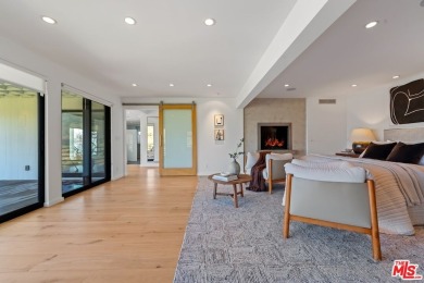 Nestled in the heart of Malibu, this architectural post-and-beam - photo 11