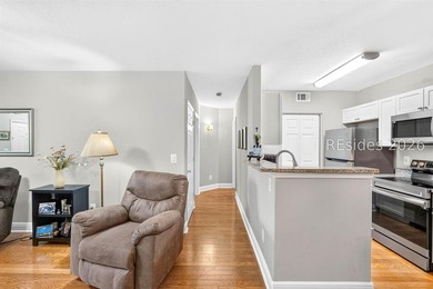 Enjoy carefree living in this beautifully updated first-floor - photo 16