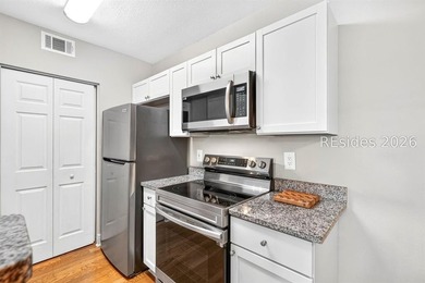 Enjoy carefree living in this beautifully updated first-floor - photo 17