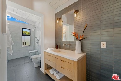Nestled in the heart of Malibu, this architectural post-and-beam - photo 28
