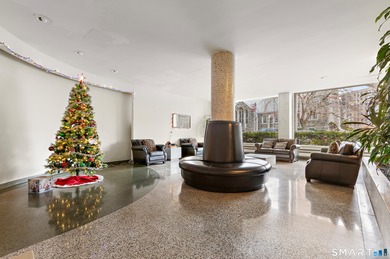 One-of-a-kind/ Fully-renovated/ Move-in-ready 8th floor