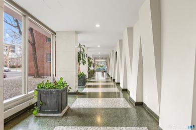 One-of-a-kind/ Fully-renovated/ Move-in-ready 8th floor