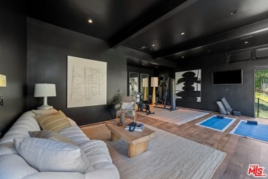 Nestled in the heart of Malibu, this architectural post-and-beam - photo 30