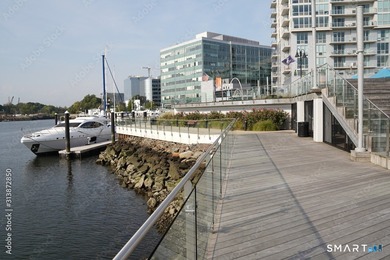 One-of-a-kind/ Fully-renovated/ Move-in-ready 8th floor