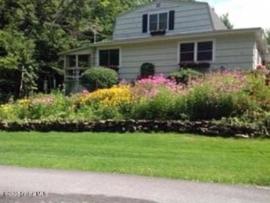 Lake Home Sale Pending in Berne, New York