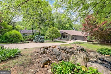 Lake Home For Sale in Hiawassee, Georgia