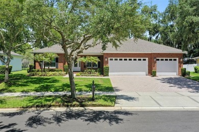 PRICED TO SELL!!This Custom-Built builder's 1 story home of 4 - photo 2