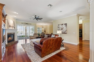 PRICED TO SELL!!This Custom-Built builder's 1 story home of 4 - photo 9