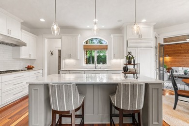 Welcome to 710 Shadyview Lane. Built by Pillar Homes, this - photo 11