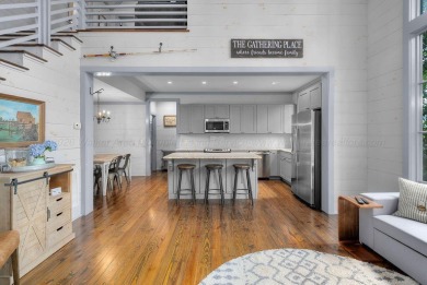 The most private home in beautiful Silverock Cove where luxury - photo 12