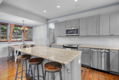 The most private home in beautiful Silverock Cove where luxury - photo 14