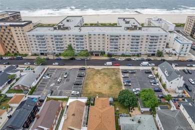 Welcome to 532 E Broadway, a six-unit multi-family building - photo 15