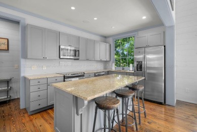 The most private home in beautiful Silverock Cove where luxury - photo 16