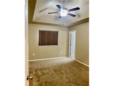 A rare opportunity to own this beautifully maintained 4 bedroom - photo 17