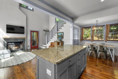 The most private home in beautiful Silverock Cove where luxury - photo 20