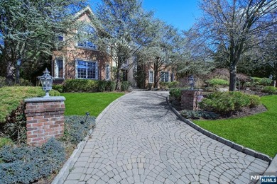Explore Colonial-style masterpiece located in the prestigious - photo 3