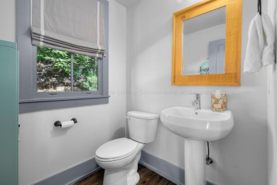 The most private home in beautiful Silverock Cove where luxury - photo 24