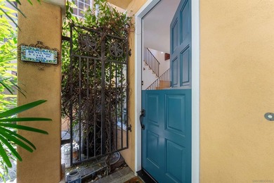 Spacious 4-bedroom home in a prime location with a top deck - photo 6
