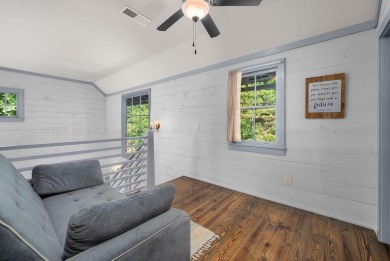 The most private home in beautiful Silverock Cove where luxury - photo 26