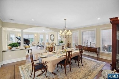 Explore Colonial-style masterpiece located in the prestigious - photo 8