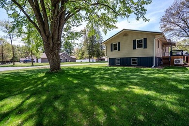 This spacious multi-level home in Eau Claire is full of - photo 28