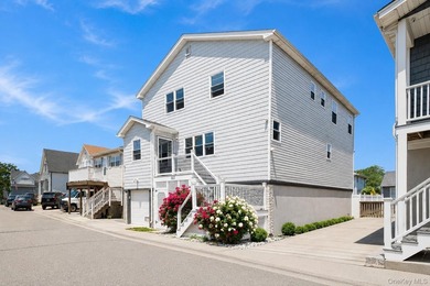This NEW CONSTRUCTION waterfront Colonial offers modern luxury - photo 2