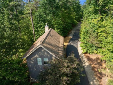 The most private home in beautiful Silverock Cove where luxury - photo 33