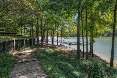 The most private home in beautiful Silverock Cove where luxury - photo 45