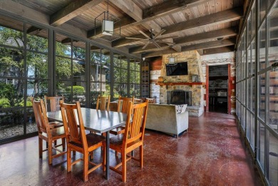 The most private home in beautiful Silverock Cove where luxury - photo 47