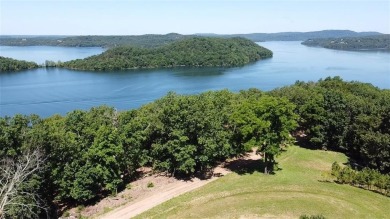 Lake Acreage For Sale in Eureka Springs, Arkansas