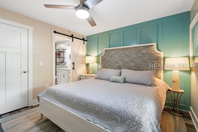 Beautiful and completely renovated, this stylish 1-bedroom villa - photo 13